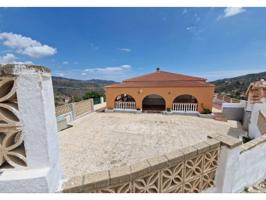 Chalet en valle del Rio Gudalmedina, Malaga photo 0