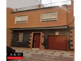 Casa Mata Única en el Corazón de Málaga (Zona Mármoles) photo 0