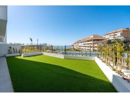 Exclusivo Apartamento bajo de lujo con vistas al mar en Fuengirola photo 0