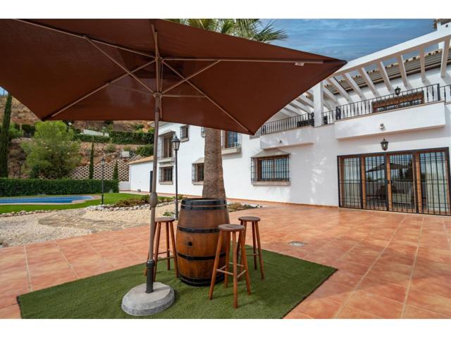 VILLA EXCLUSIVA CON VISTAS PANORÁMICAS AL MAR EN MÁLAGA ESTE photo 0