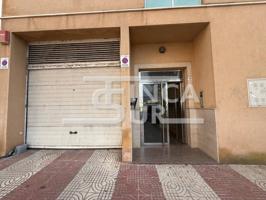 Venta de piso alquilado en Roquetas de Mar photo 0