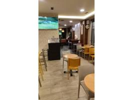 Venta de Local Comercial en Pontevedra ciudad – Cafetería y Bar en Funcionamiento photo 0