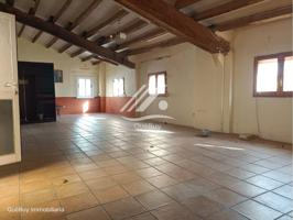 Edificio esquinero en venta ideal inversores en Valls photo 0