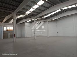 Nave industrial en venta en Valls photo 0