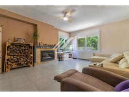 Casa en venta en Vallmoll photo 0