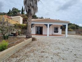 Villa En venta en Torrox photo 0
