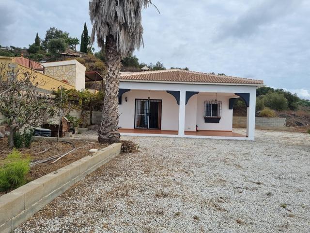 Villa En venta en Torrox photo 0