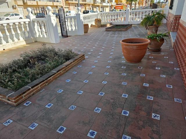 Villa En venta en Torrox photo 0