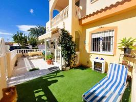 Casa en venta en Cabo Roig-La Zenia-La Regia photo 0