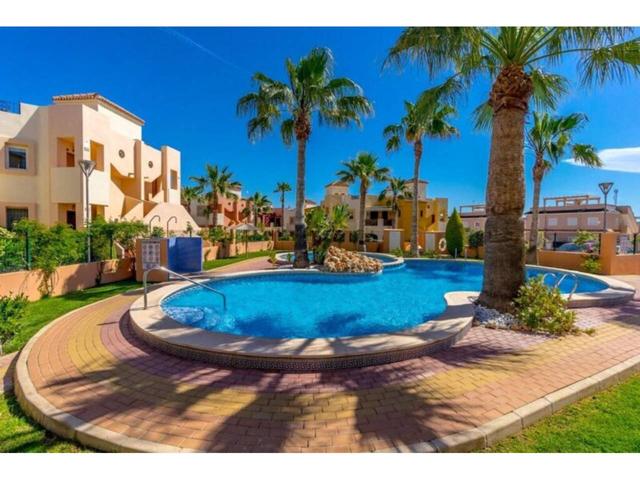 Casa en venta en Cabo Roig-La Zenia-La Regia photo 0