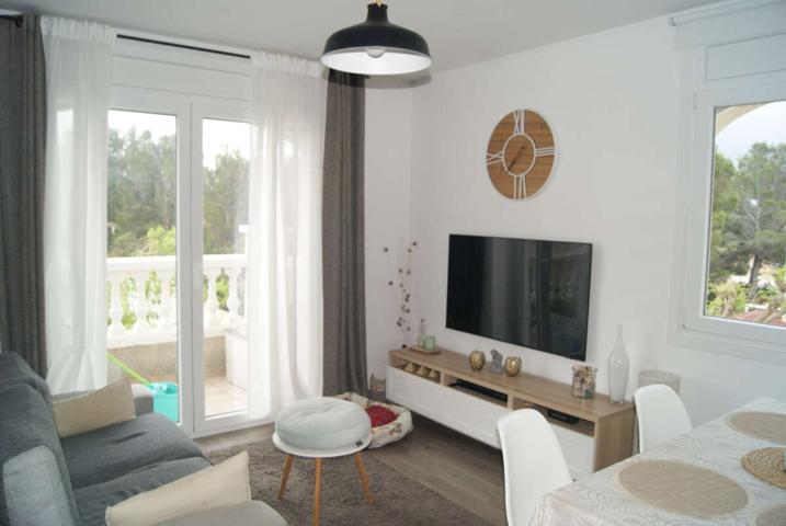 Bonito apartamento de 2 habitaciones, Via Marina photo 0