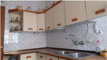 CASA EN BUENA UBICACIÓN, POSIBILIDAD DE OTRA PLANTA,OPORTUNIDAD INVERSORES O PARA REFORMAR A SU GUSTO photo 0