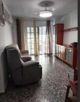 OPORTUNIDAD PISO EN BUEN ESTADO, ZONA MACARENA CON TERRAZA Y ASCENSOR photo 0
