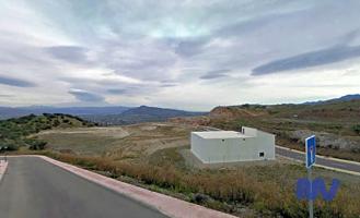 Oportunidad para promotores: Suelo urbano de 5.513,03 m2 para 4 villas independientes en Sierra Gorda photo 0