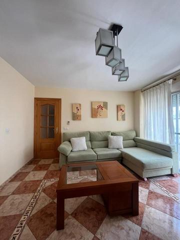 SE VENDE PISO DE 3 DORMITORIOS EN EL CENTRO DE ALHAURÍN EL GRANDE photo 0