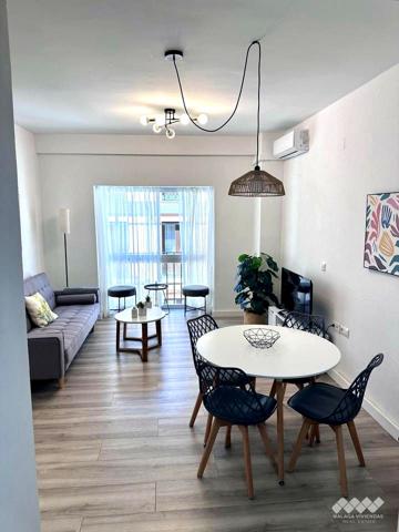 PISO DE DOS HABITACIONES EN EL CORAZÓN DE MÁLAGA photo 0