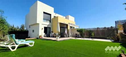 CHALET PAREADO EN VENTA, FINCA PERALTA, ALHAURÍN DE LA TORRE photo 0