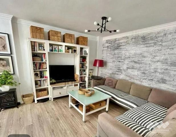 Oportunidad única, piso en venta cerca de la playa photo 0