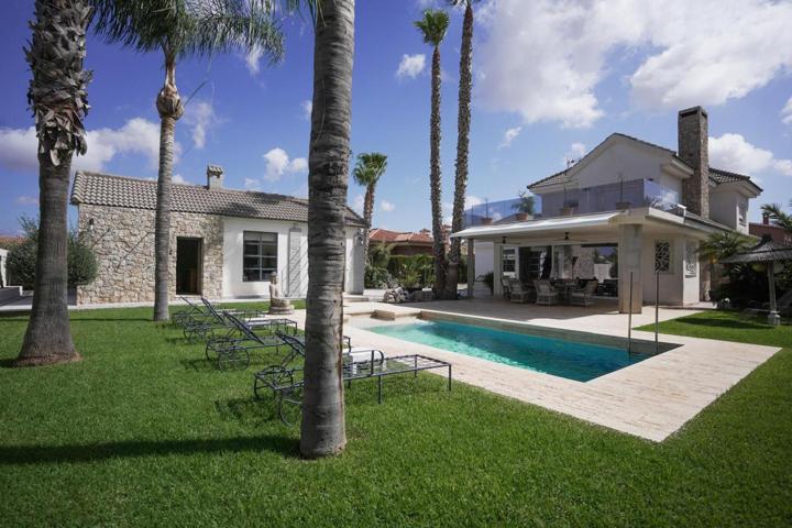 SE ALQUILA EXCLUSIVA VILLA DE DISEÑO EN ALHAURÍN DE LA TORRE photo 0