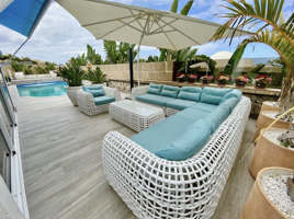 Chalet en venta en Costa Adeje photo 0