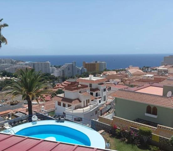 Piso en venta en Costa Adeje de 58 m2 photo 0