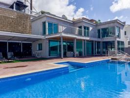 Casa - Chalet en venta en Costa Adeje de 633 m2 photo 0