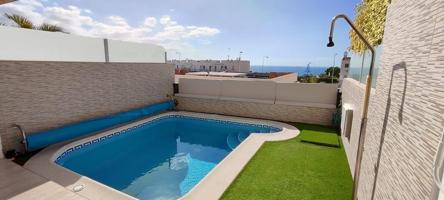 Casa - Chalet en venta en Costa Adeje de 200 m2 photo 0