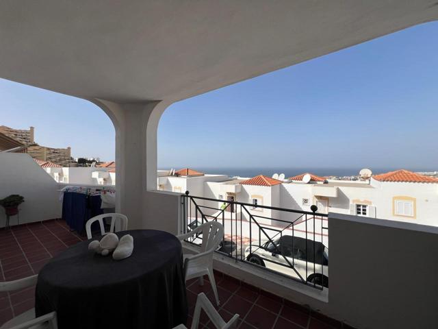 Piso en venta en Costa Adeje de 88 m2 photo 0