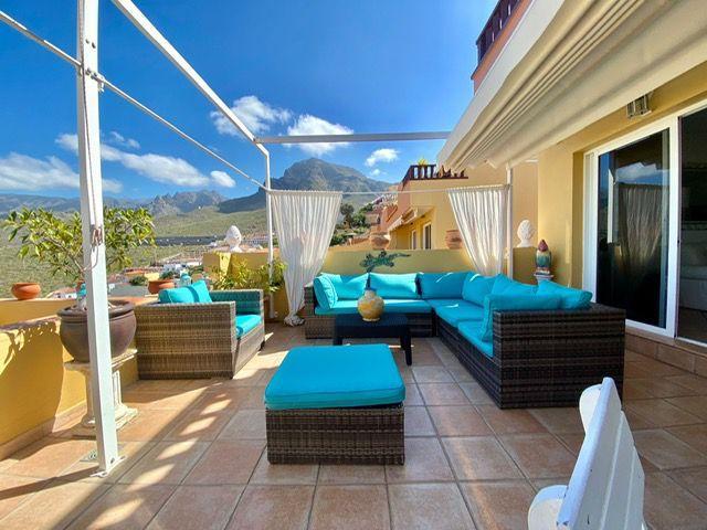 Piso en venta en Costa Adeje de 83 m2 photo 0