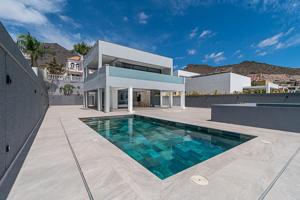Casa - Chalet en venta en Costa Adeje de 300 m2 photo 0