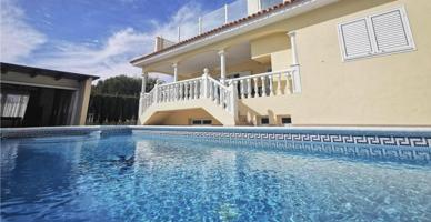 Casa - Chalet en venta en La Caleta de 335 m2 photo 0