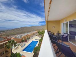 Piso en venta en Costa Adeje de 85 m2 photo 0