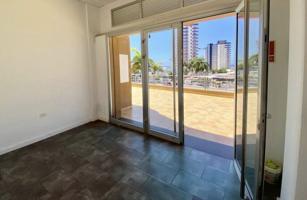 Local en venta en Playa Paraíso de 64 m2 photo 0