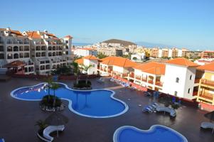 Piso en venta en Los Cristianos de 81 m2 photo 0