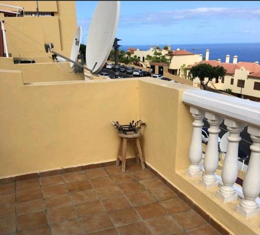 Piso en venta en Costa Adeje de 76 m2 photo 0