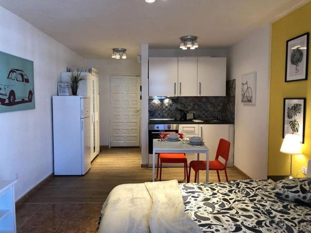Estudio en venta en Los Cristianos de 41 m2 photo 0