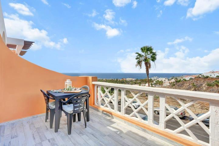 Piso en venta en Costa Adeje de 50 m2 photo 0