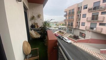 Piso en venta en Adeje de 70 m2 photo 0