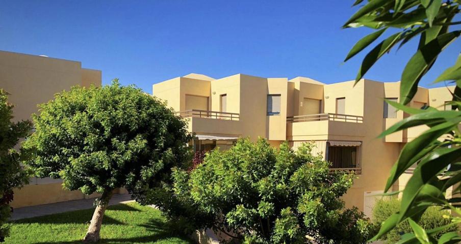 Casa - Chalet en venta en La Tejita de 176 m2 photo 0