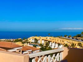Piso en venta en Costa Adeje de 67 m2 photo 0