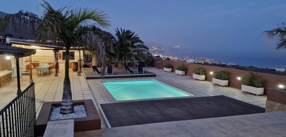 Casa - Chalet en venta en Las Cuevecitas de 350 m2 photo 0