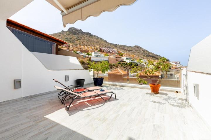 Dúplex en venta en Costa Adeje de 140 m2 photo 0