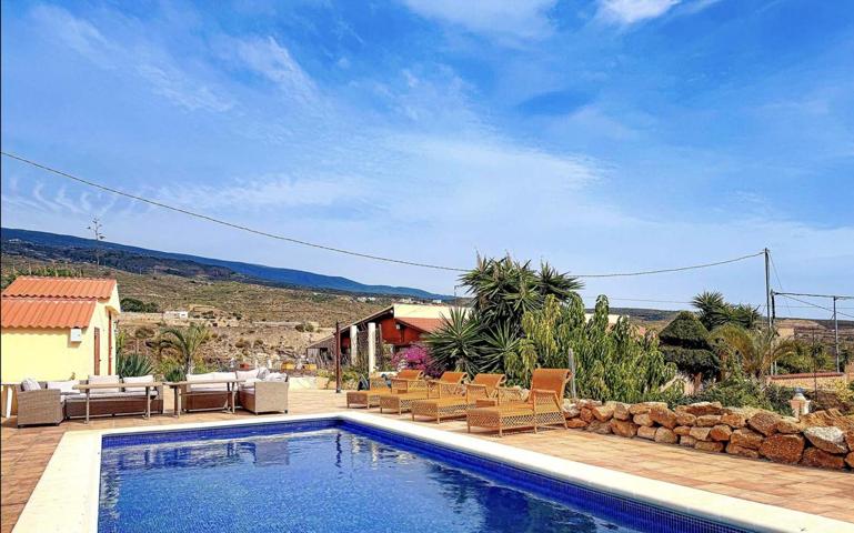 Casa Rústica en venta en Arico de 417 m2 photo 0
