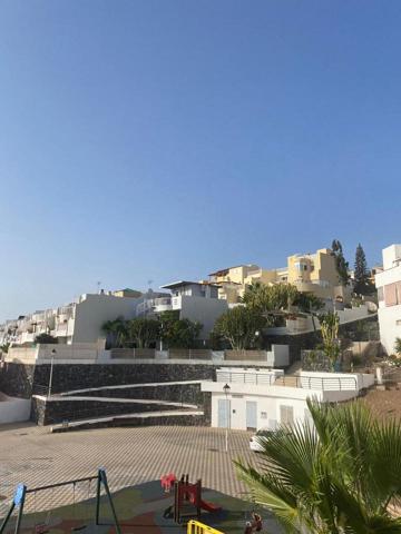 Casa - Chalet en venta en Barrio Los Menores de 131 m2 photo 0