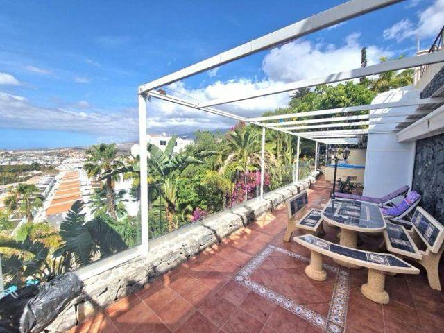 Apartamento en Los Naranjos, San Eugenio Alto photo 0