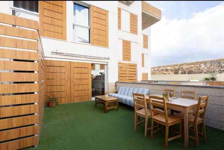 Dúplex en venta en El Médano de 106 m2 photo 0