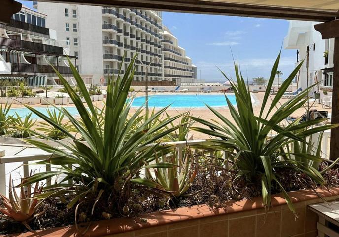Piso en venta en Costa Adeje de 80 m2 photo 0