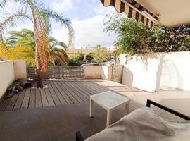 Casa - Chalet en venta en Adeje de 240 m2 photo 0