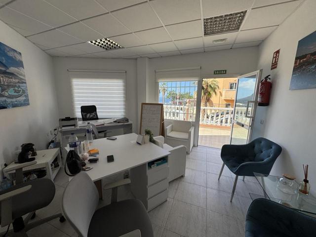 Local en alquiler en Adeje de 28 m2 photo 0
