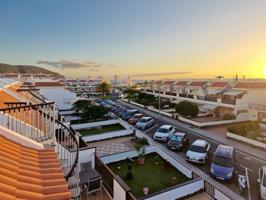 Ático en venta en Los Cristianos de 110 m2 photo 0